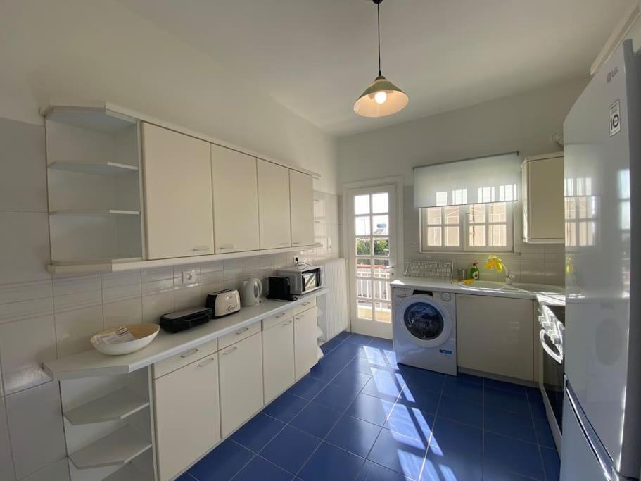 2-Bedroom Apartment In Athina เอเธนส์ ภายนอก รูปภาพ
