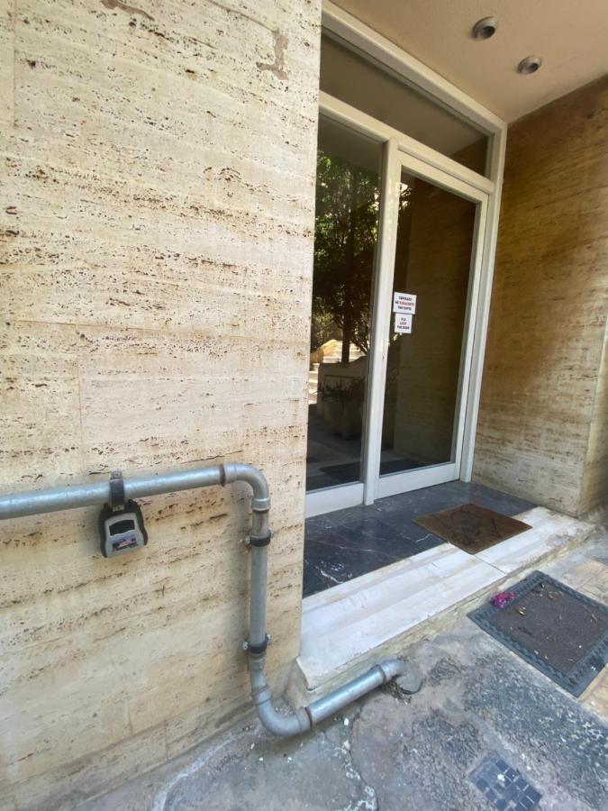 2-Bedroom Apartment In Athina เอเธนส์ ภายนอก รูปภาพ