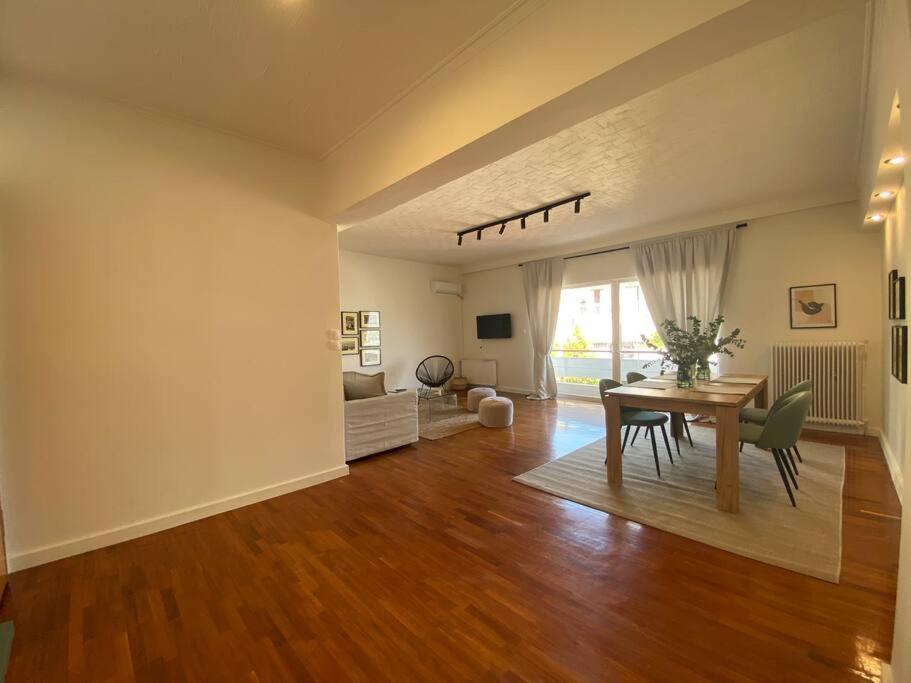 2-Bedroom Apartment In Athina เอเธนส์ ภายนอก รูปภาพ